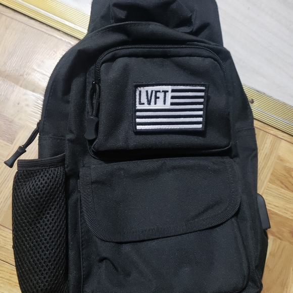 Live Fit Apparel Sling Bag - Picture 1 of 4